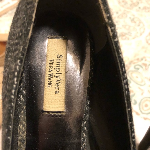 Vera Wang Heels - Picture 3 of 3